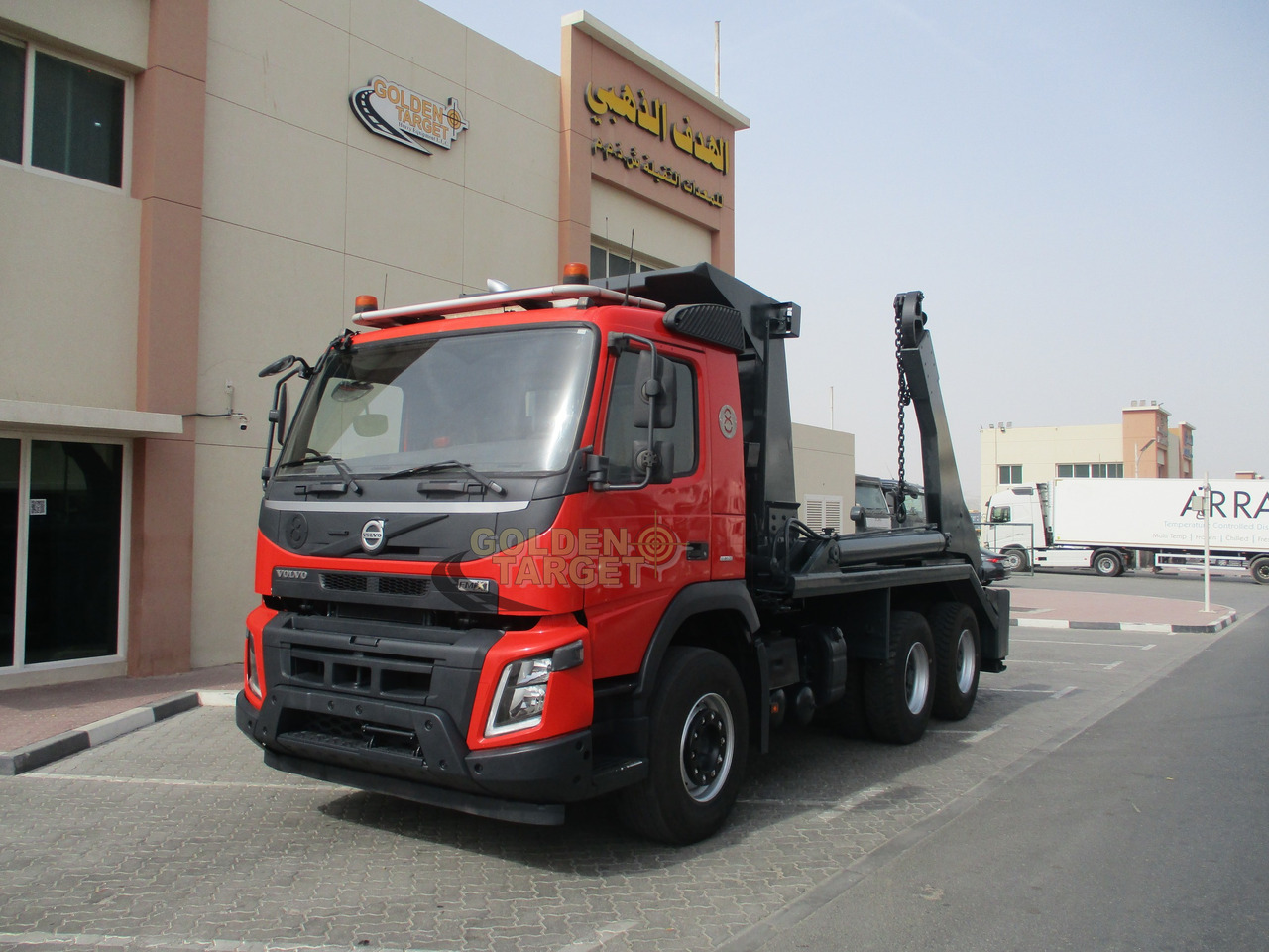 VOLVO FMX330 6x4 Skip Loader - Camion multibenne: photos 2 VOLVO FMX330 6x4 Skip Loader - Camion multibenne: photos 2