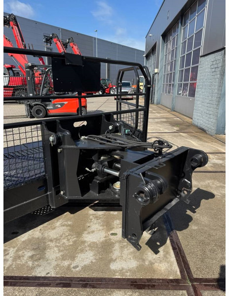 Manitou Nacelle Roofing basket - Accessoire pour Engins de chantier: photos 4 Manitou Nacelle Roofing basket - Accessoire pour Engins de chantier: photos 4