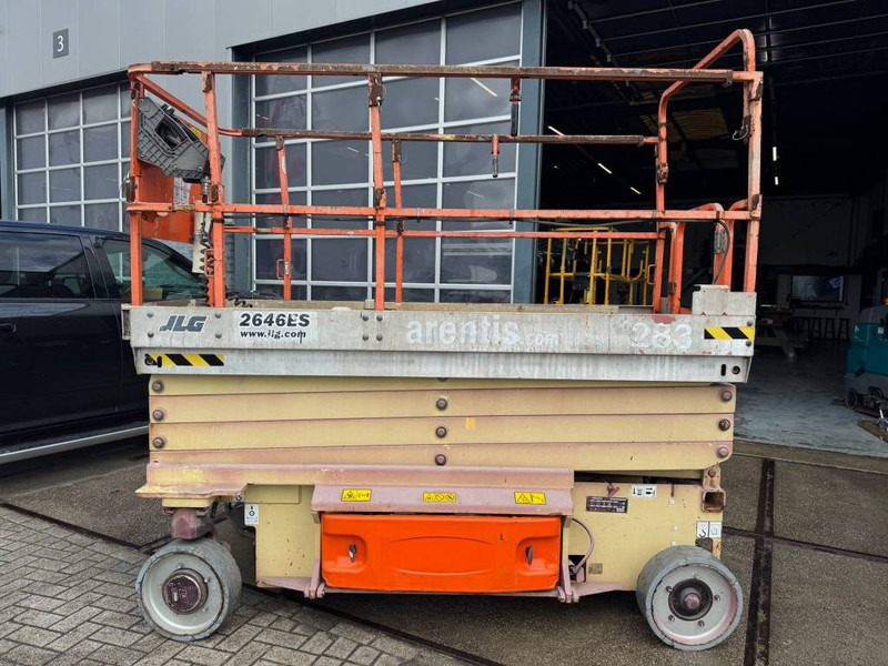 JLG 2646 ES - Nacelle ciseaux: photos 1 JLG 2646 ES - Nacelle ciseaux: photos 1