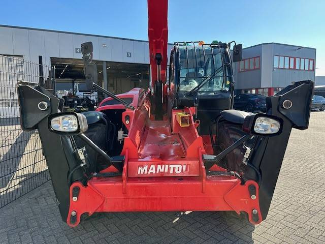 Manitou MT 1440 - Chariot télescopique: photos 3 Manitou MT 1440 - Chariot télescopique: photos 3
