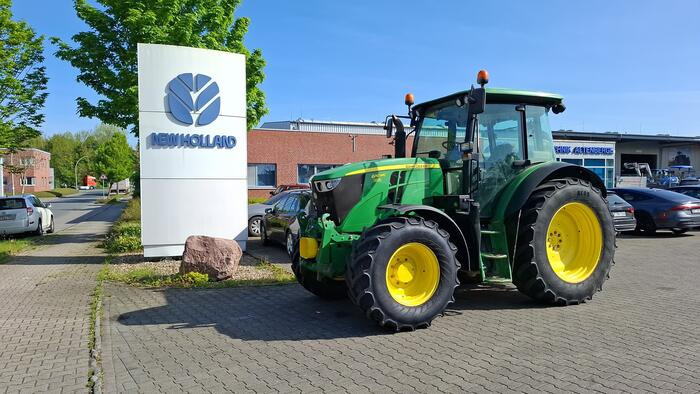John Deere 6110 MC - Tracteur agricole: photos 1 John Deere 6110 MC - Tracteur agricole: photos 1