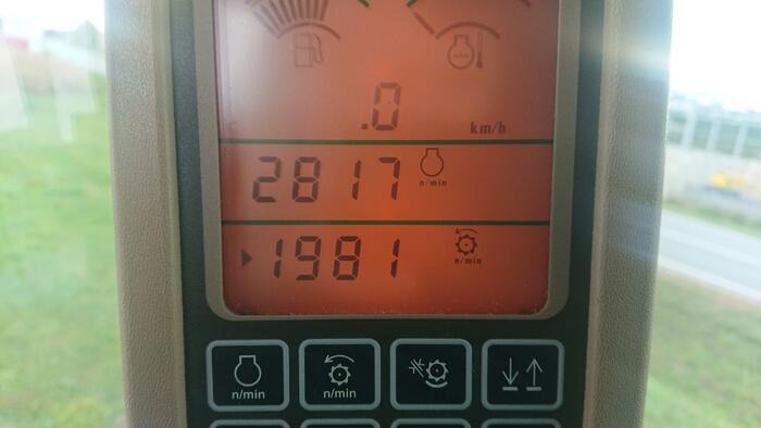 John Deere C 670 - Moissonneuse-batteuse: photos 4 John Deere C 670 - Moissonneuse-batteuse: photos 4