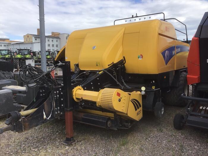 New Holland BB 9080 R - Presse à balles cubiques: photos 1 New Holland BB 9080 R - Presse à balles cubiques: photos 1