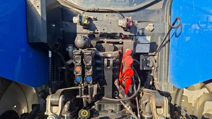 New Holland T6.160 - Tracteur agricole: photos 3 New Holland T6.160 - Tracteur agricole: photos 3