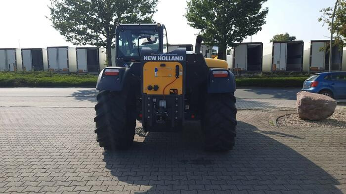 New Holland TH 7.42 Elite Stage V - Chariot télescopique: photos 3 New Holland TH 7.42 Elite Stage V - Chariot télescopique: photos 3