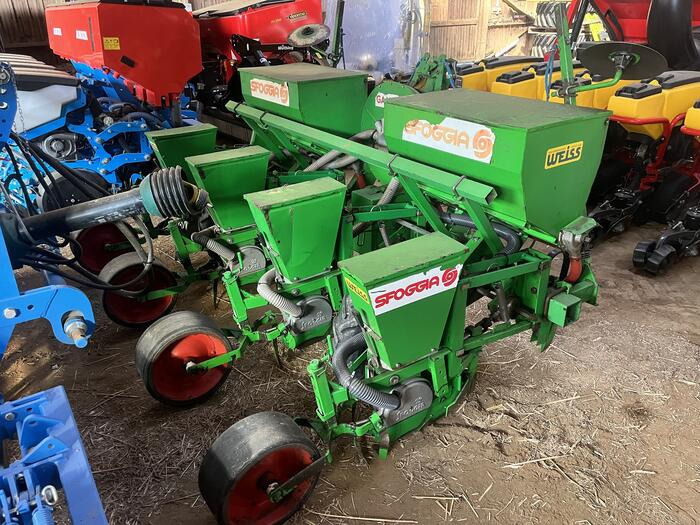 Sfoggia 4 FILE - Semoir: photos 5 Sfoggia 4 FILE - Semoir: photos 5