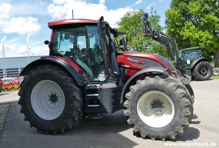 Valtra N155 - Tracteur agricole: photos 2 Valtra N155 - Tracteur agricole: photos 2