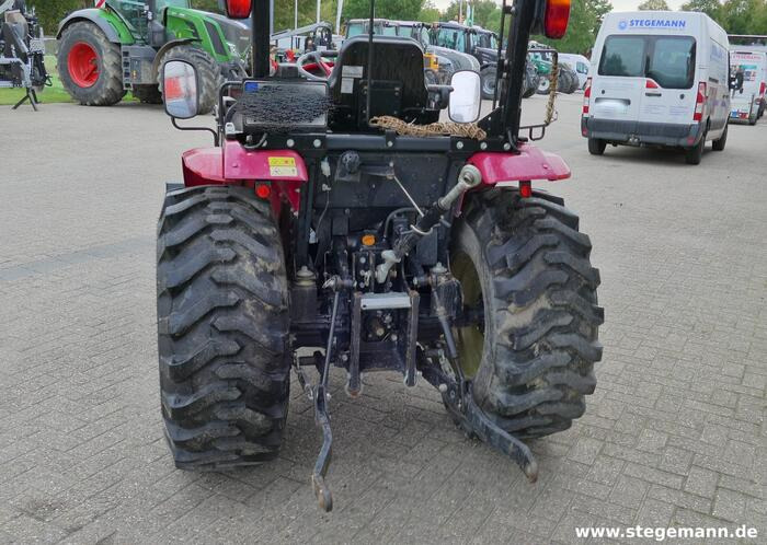 Yanmar YT235 R - Tracteur agricole: photos 4 Yanmar YT235 R - Tracteur agricole: photos 4