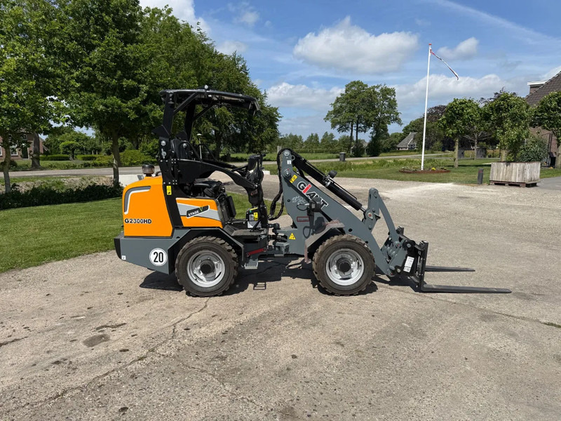 Giant 2300 HD NIEUW Shovel! Giant Kubota - Chargeuse sur pneus: photos 1 Giant 2300 HD NIEUW Shovel! Giant Kubota - Chargeuse sur pneus: photos 1
