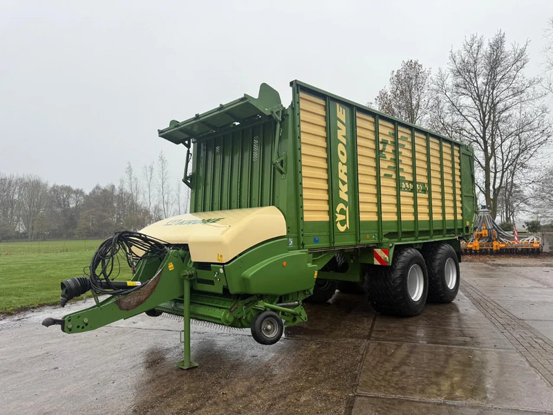 Krone ZX 450 GL Ladewagen 1996 vrachten! Opraapwagen - Autochargeuse: photos 2 Krone ZX 450 GL Ladewagen 1996 vrachten! Opraapwagen - Autochargeuse: photos 2