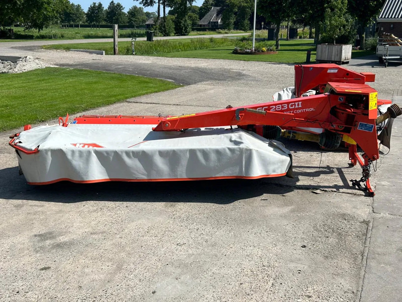 Kuhn FC 283 GII FC 283 F-FF kuhn maai combinatie schijnvemaaier - Faucheuse: photos 4 Kuhn FC 283 GII FC 283 F-FF kuhn maai combinatie schijnvemaaier - Faucheuse: photos 4