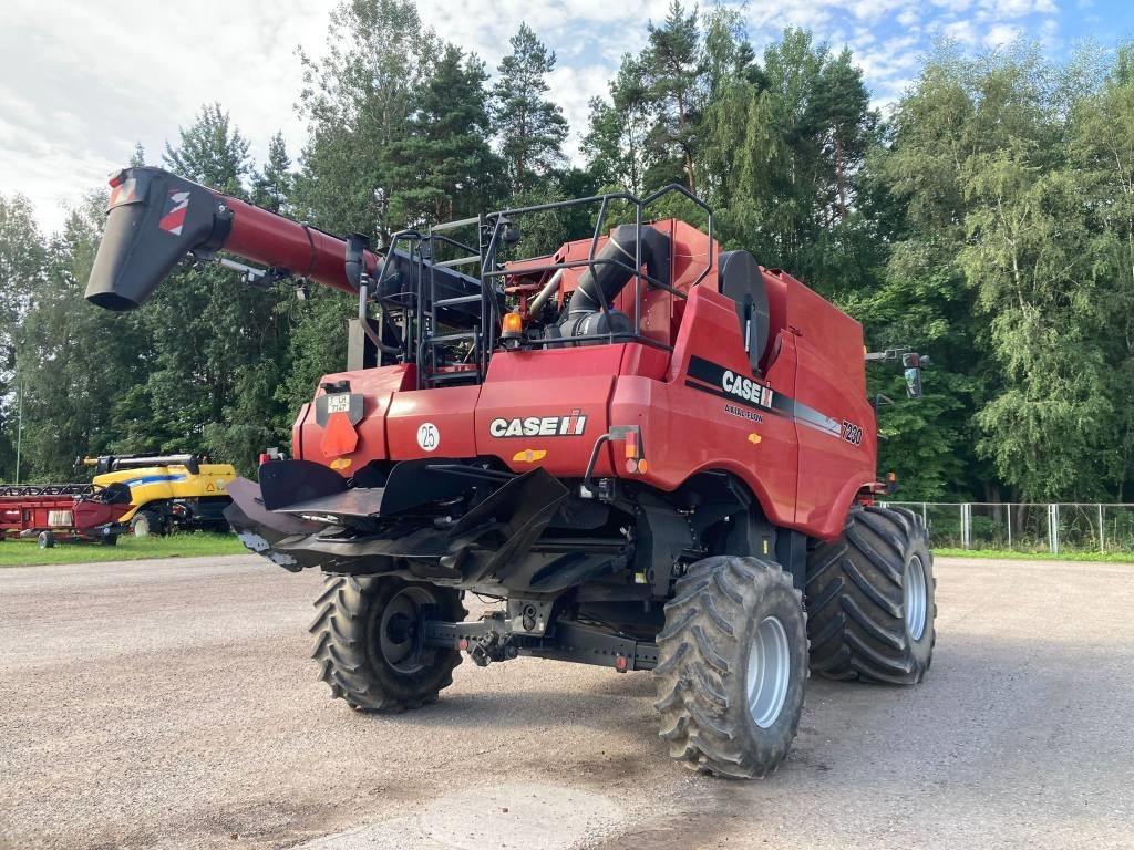 Case IH 7230 - Moissonneuse-batteuse: photos 5 Case IH 7230 - Moissonneuse-batteuse: photos 5