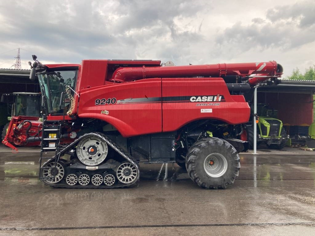 Case IH 9240 - Moissonneuse-batteuse: photos 3 Case IH 9240 - Moissonneuse-batteuse: photos 3