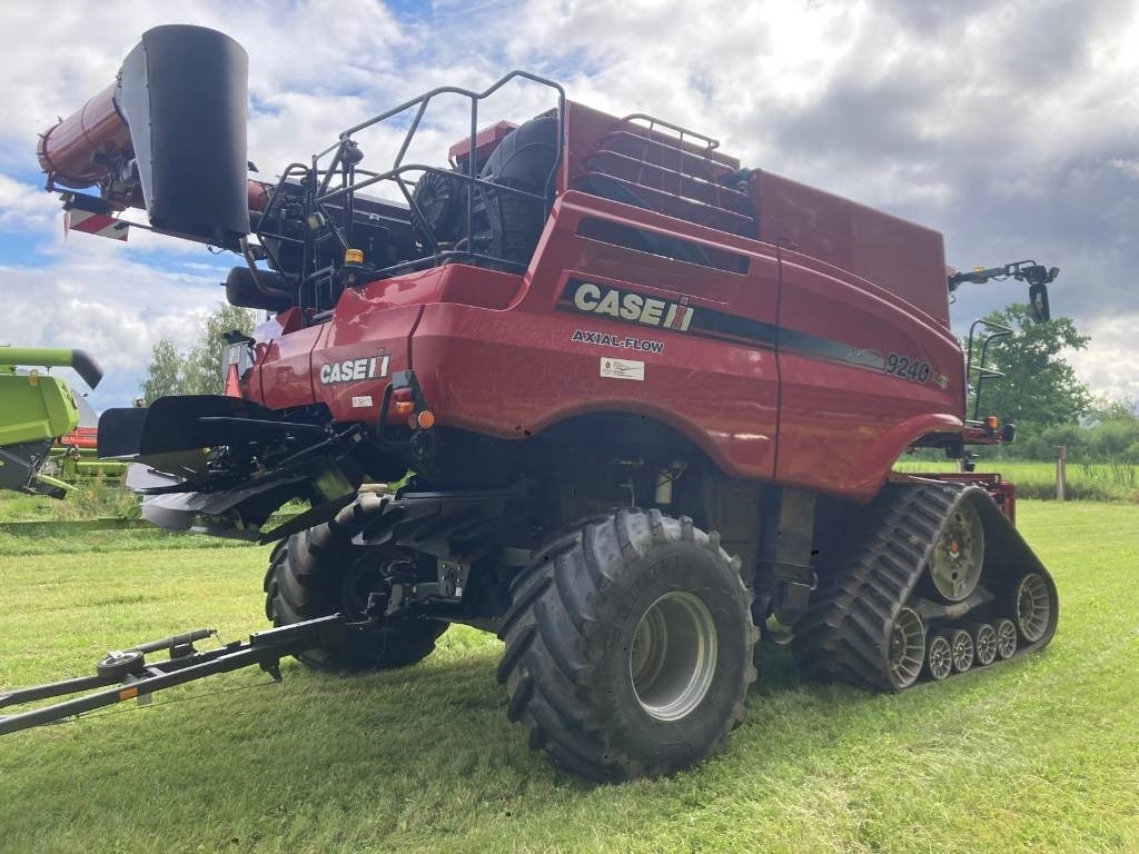 Case IH 9240 - Moissonneuse-batteuse: photos 4 Case IH 9240 - Moissonneuse-batteuse: photos 4