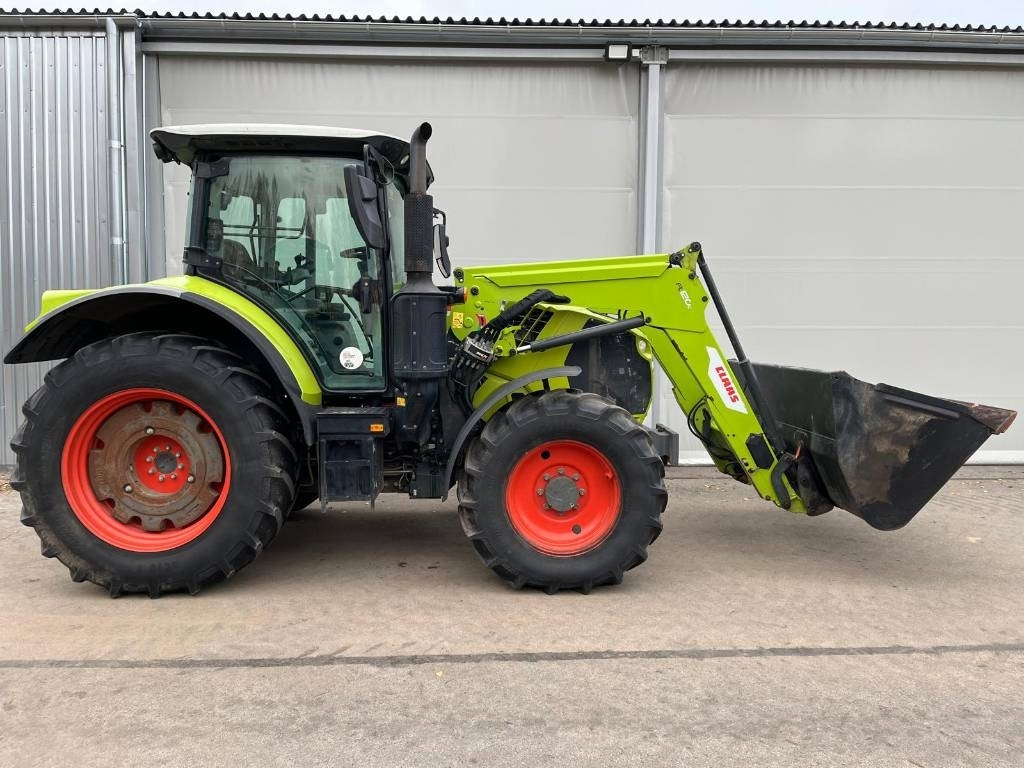 Claas Arion 530 CIS - Tracteur agricole: photos 2 Claas Arion 530 CIS - Tracteur agricole: photos 2