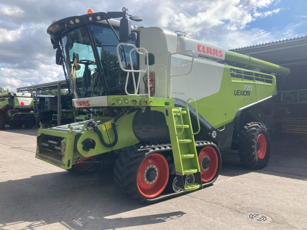 Claas Lexion 770 TT - Moissonneuse-batteuse: photos 2 Claas Lexion 770 TT - Moissonneuse-batteuse: photos 2
