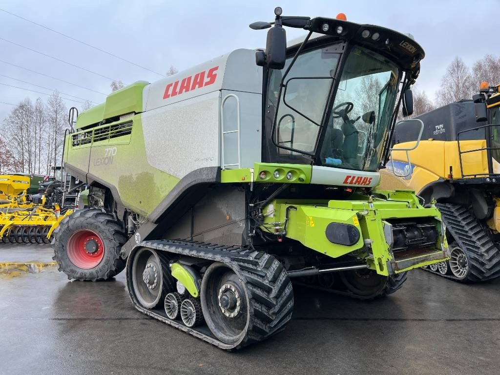 Claas Lexion 770 TT - Moissonneuse-batteuse: photos 4 Claas Lexion 770 TT - Moissonneuse-batteuse: photos 4