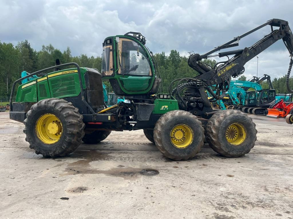 John Deere 1470E - Abatteuse: photos 4 John Deere 1470E - Abatteuse: photos 4
