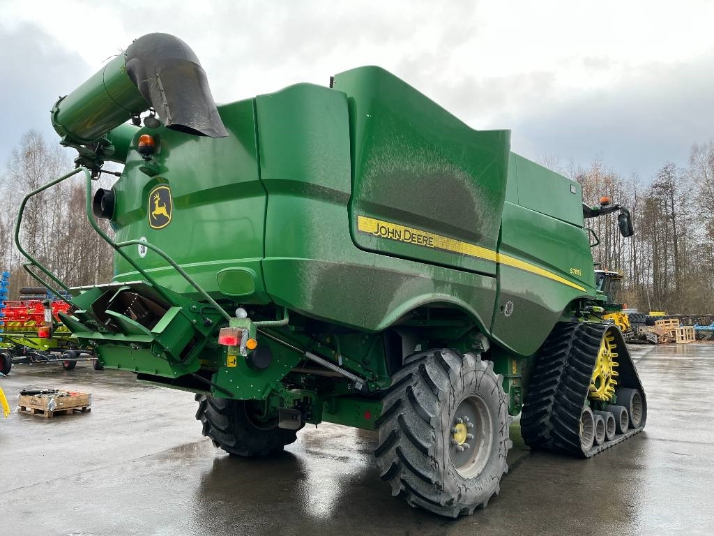 John Deere S 785i - Moissonneuse-batteuse: photos 3 John Deere S 785i - Moissonneuse-batteuse: photos 3