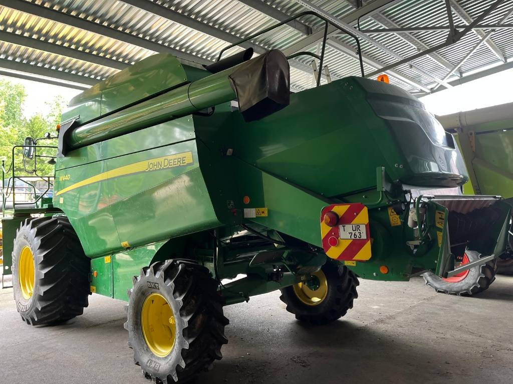 John Deere W 440 - Moissonneuse-batteuse: photos 5 John Deere W 440 - Moissonneuse-batteuse: photos 5