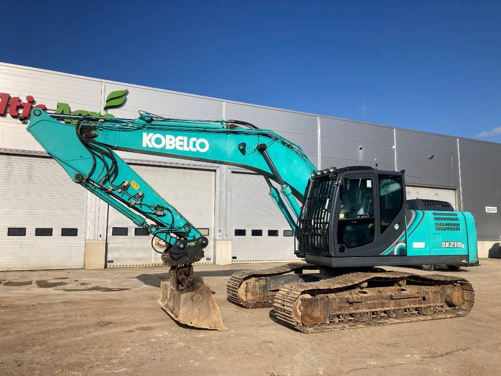 Kobelco SK 210 LC-10 - Pelle sur chenille: photos 1 Kobelco SK 210 LC-10 - Pelle sur chenille: photos 1