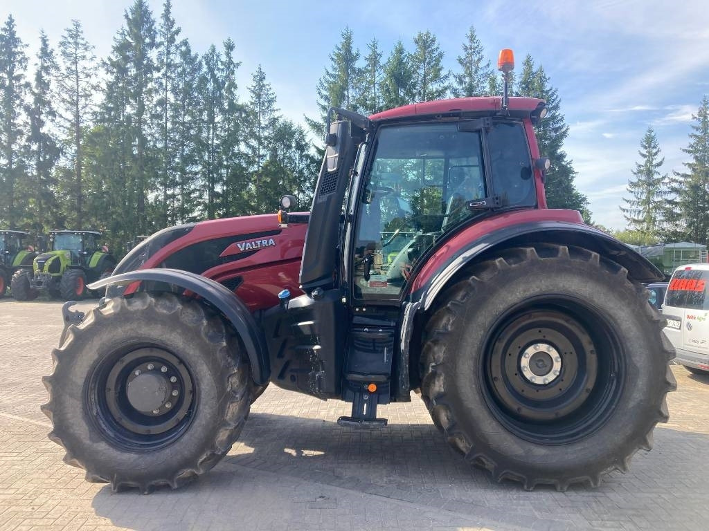 Valtra T 254 V - Tracteur agricole: photos 2 Valtra T 254 V - Tracteur agricole: photos 2