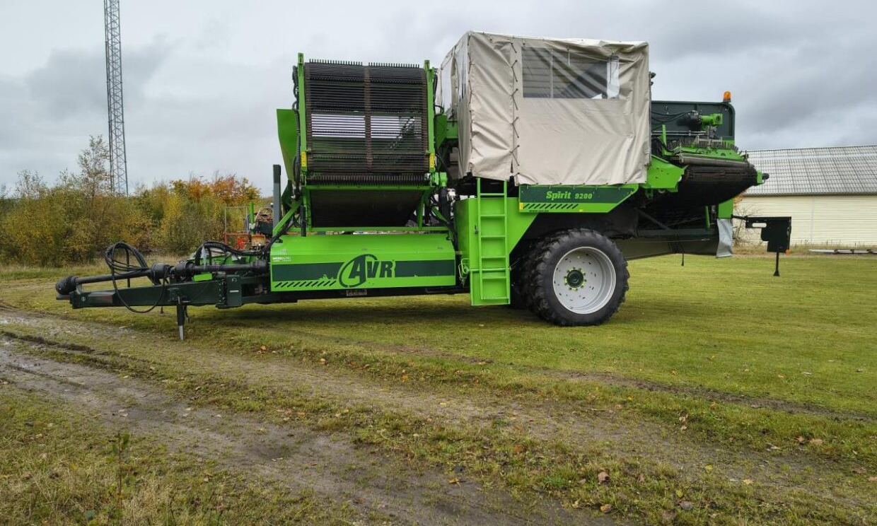 AVR Spirit 9200CR - Arracheuse de pommes de terre: photos 2 AVR Spirit 9200CR - Arracheuse de pommes de terre: photos 2