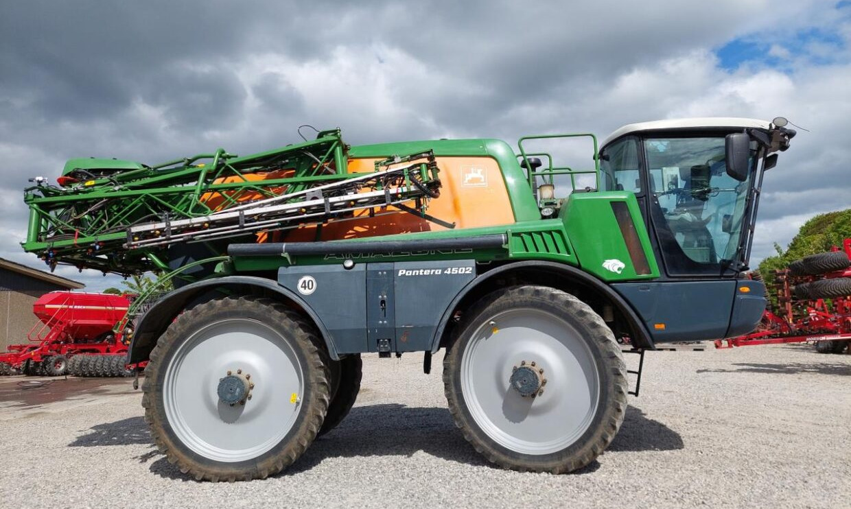 Amazone Pantera 4502 30-24m - Pulvé automoteur: photos 2 Amazone Pantera 4502 30-24m - Pulvé automoteur: photos 2
