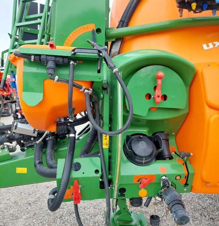 Amazone UX 5200 - 28m med Ama-Select - Pulvérisateur traîné: photos 4 Amazone UX 5200 - 28m med Ama-Select - Pulvérisateur traîné: photos 4