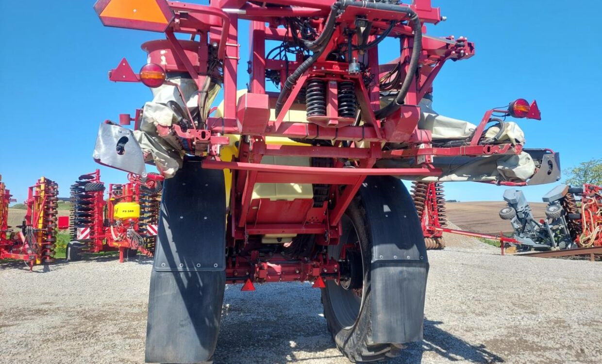 Hardi Commander 7000i - 28m Twin - Pulvérisateur traîné: photos 3 Hardi Commander 7000i - 28m Twin - Pulvérisateur traîné: photos 3