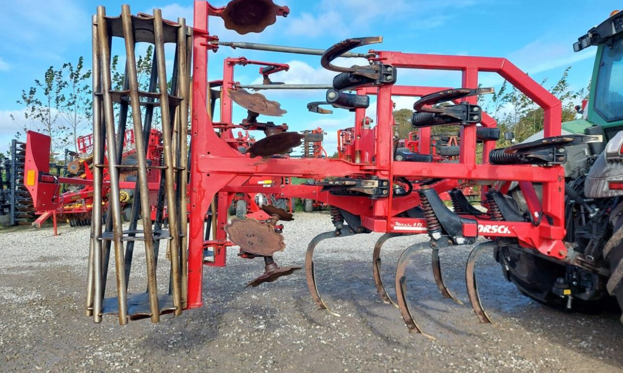 Horsch Terrano 4 FX - Herse: photos 1 Horsch Terrano 4 FX - Herse: photos 1