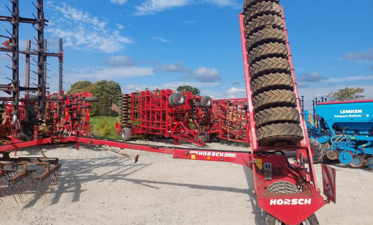 Horsch Terrano 8 FG + Optipack 8 AS - Herse: photos 4 Horsch Terrano 8 FG + Optipack 8 AS - Herse: photos 4