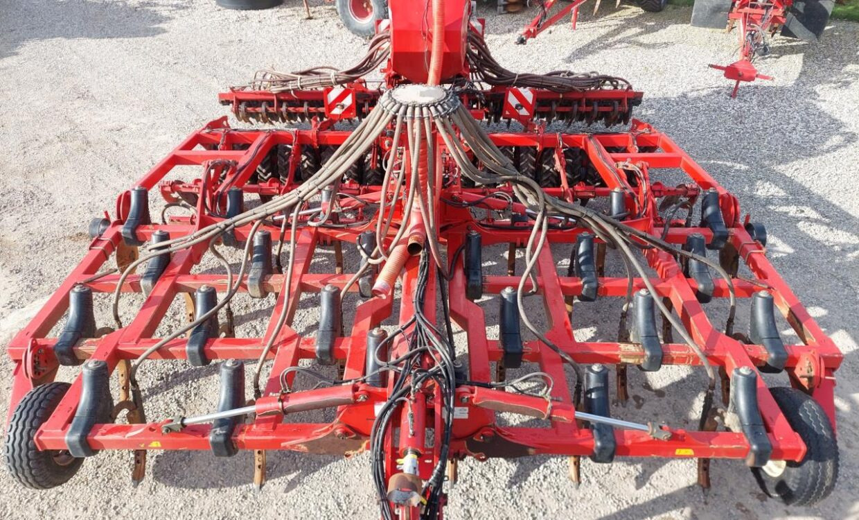Horsch Tiger 6 AS / Pronto 6 TD - Herse: photos 1 Horsch Tiger 6 AS / Pronto 6 TD - Herse: photos 1