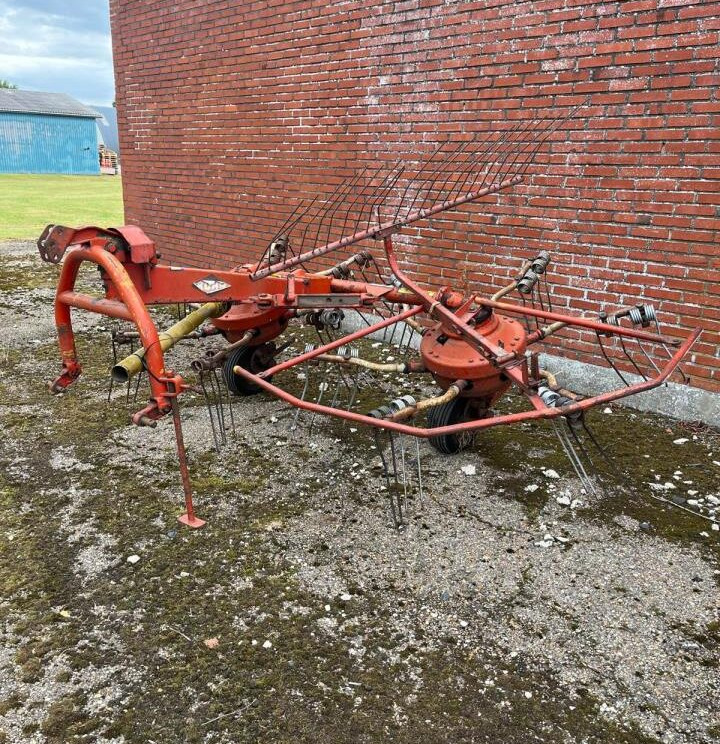Kuhn GSR 25 N - Faneuse: photos 1 Kuhn GSR 25 N - Faneuse: photos 1
