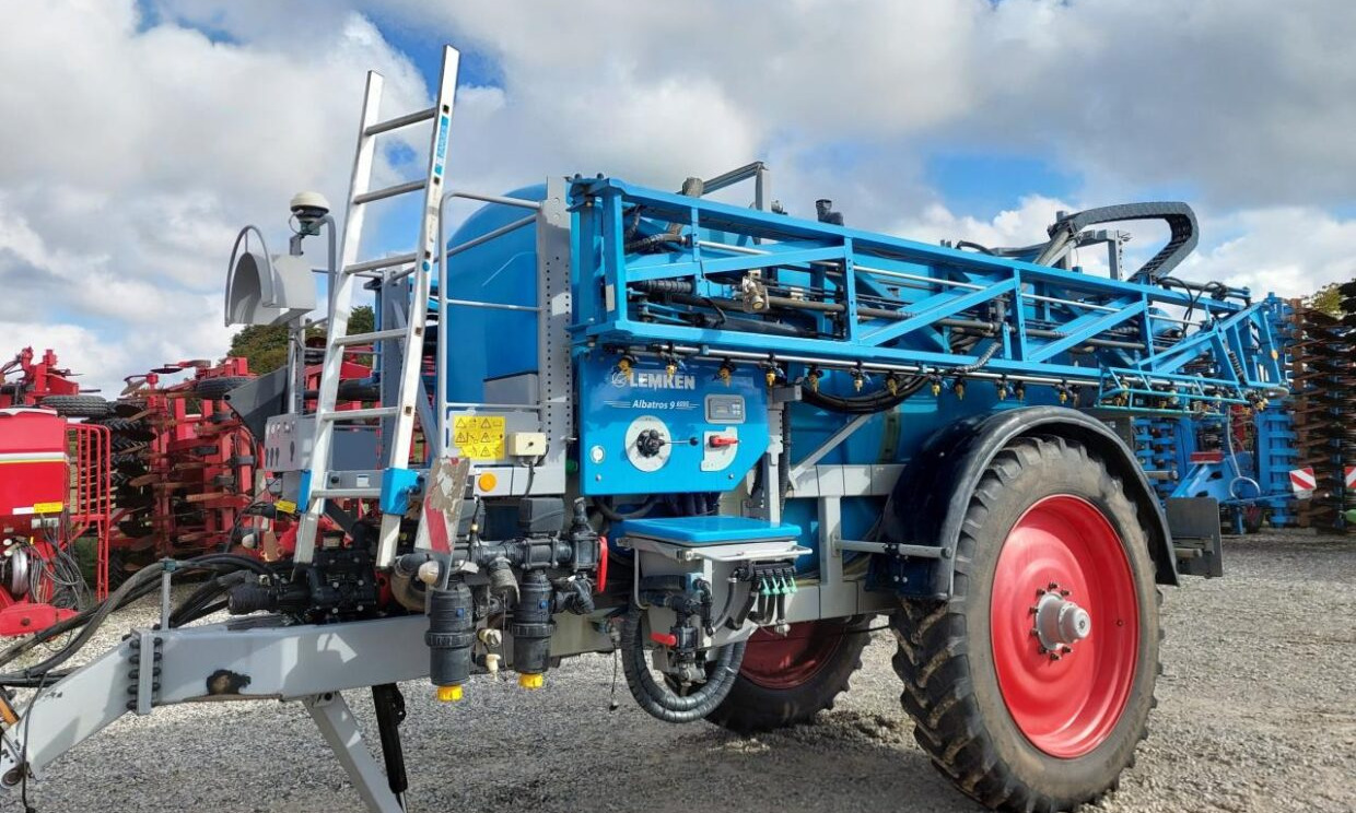 Lemken ALBATROS 9 6000 L med GPS - Pulvérisateur traîné: photos 2 Lemken ALBATROS 9 6000 L med GPS - Pulvérisateur traîné: photos 2