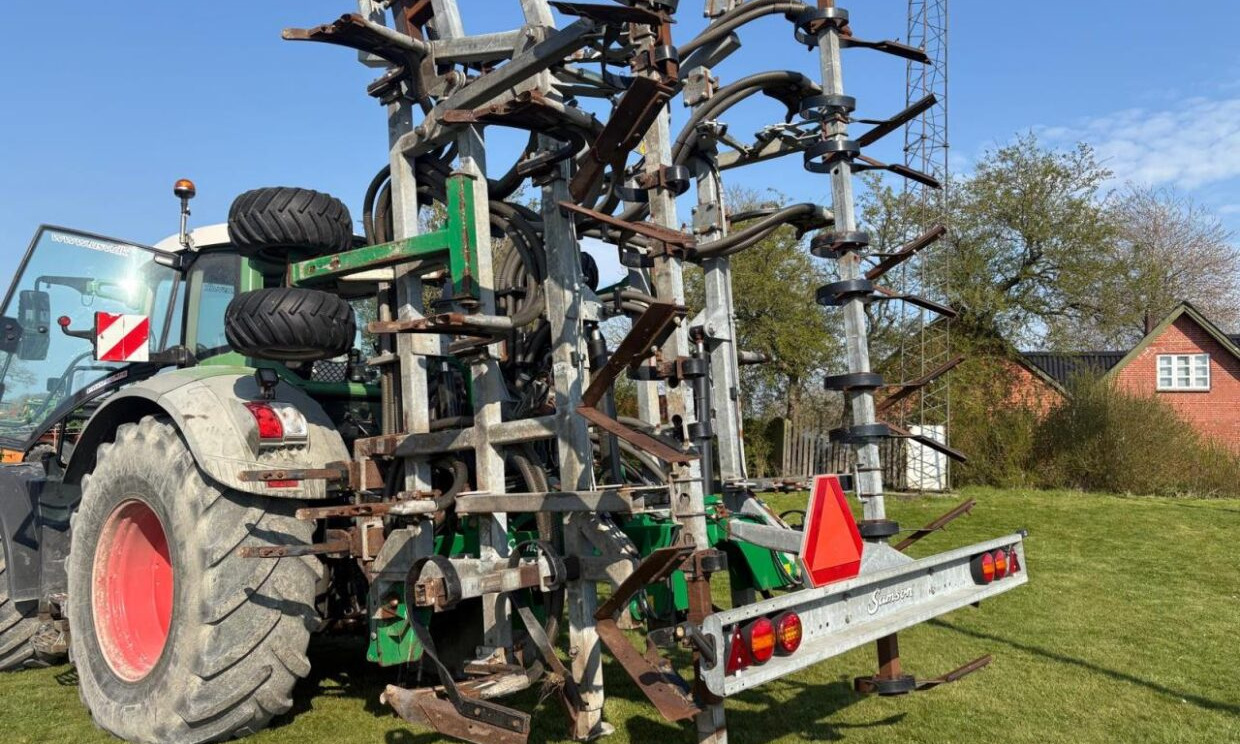 Samson CMX 12 rækket majs-nedfælder - Enfouisseur à dents: photos 1 Samson CMX 12 rækket majs-nedfælder - Enfouisseur à dents: photos 1