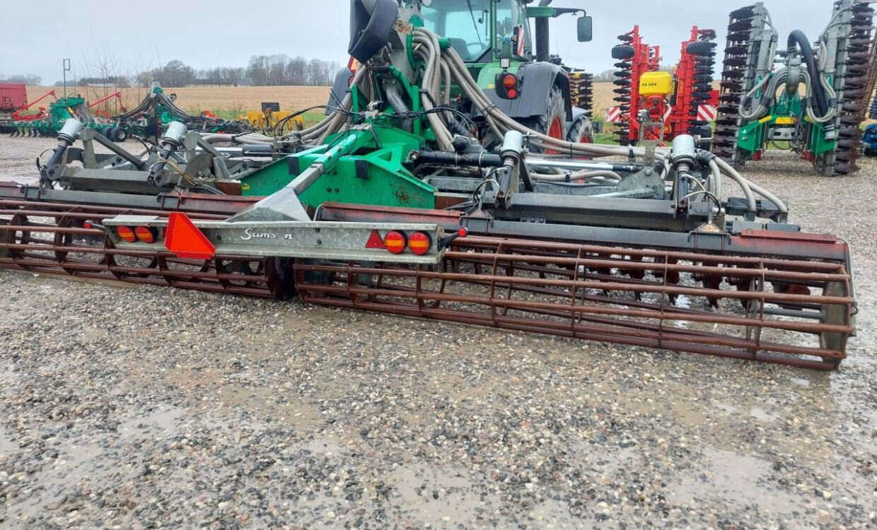Samson SD 700 Discnedfælder - Enfouisseur à dents: photos 1 Samson SD 700 Discnedfælder - Enfouisseur à dents: photos 1