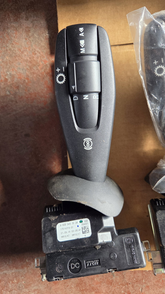 MERCEDES-BENZ ACTROS MP4 - Commutateur de colonne de direction pour Camion: photos 4 MERCEDES-BENZ ACTROS MP4 - Commutateur de colonne de direction pour Camion: photos 4