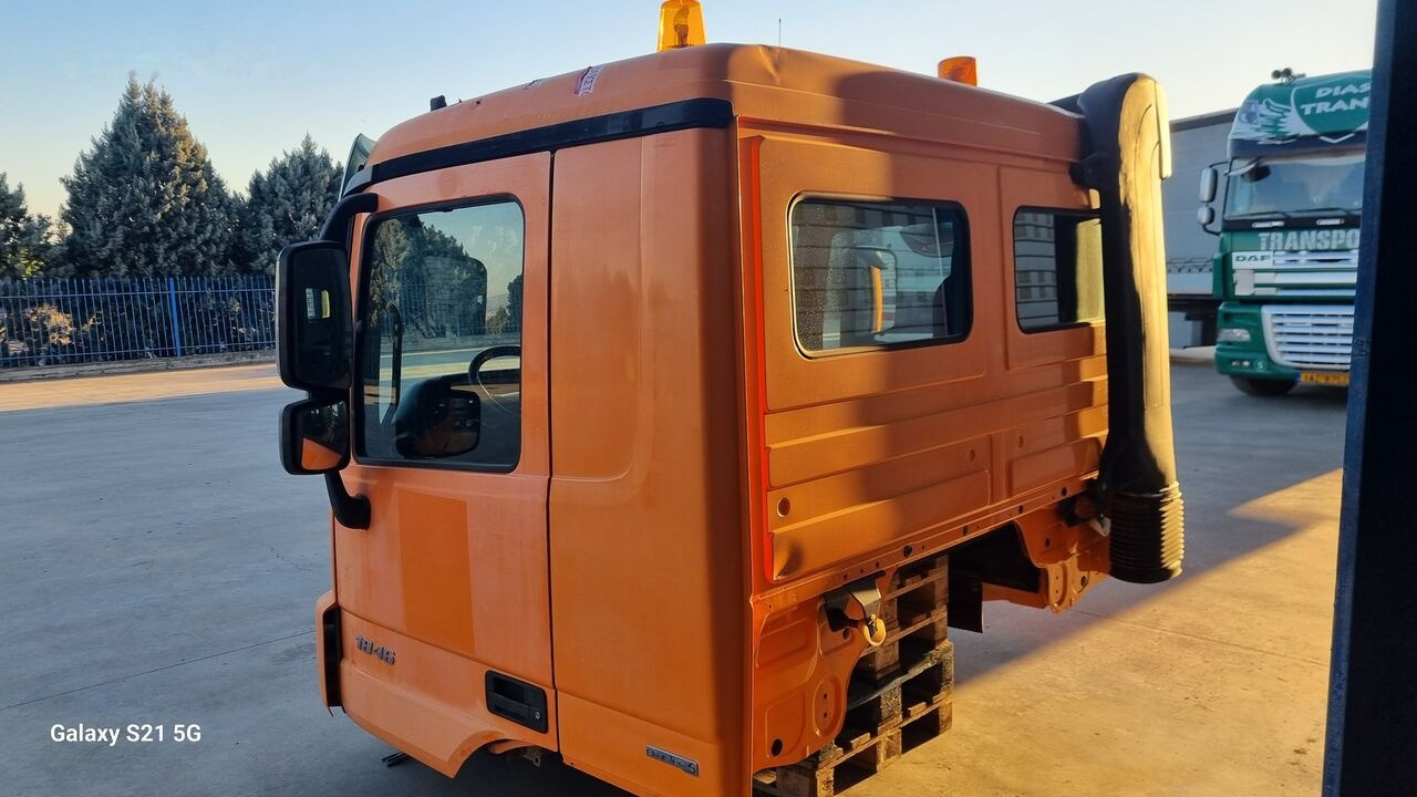 Mercedes-Benz CAB MERCEDES ACTROS MP3 MEDIUM 9436000020 Mercedes-Benz ACTROS MP3 - Cabine pour Camion: photos 1 Mercedes-Benz CAB MERCEDES ACTROS MP3 MEDIUM 9436000020 Mercedes-Benz ACTROS MP3 - Cabine pour Camion: photos 1