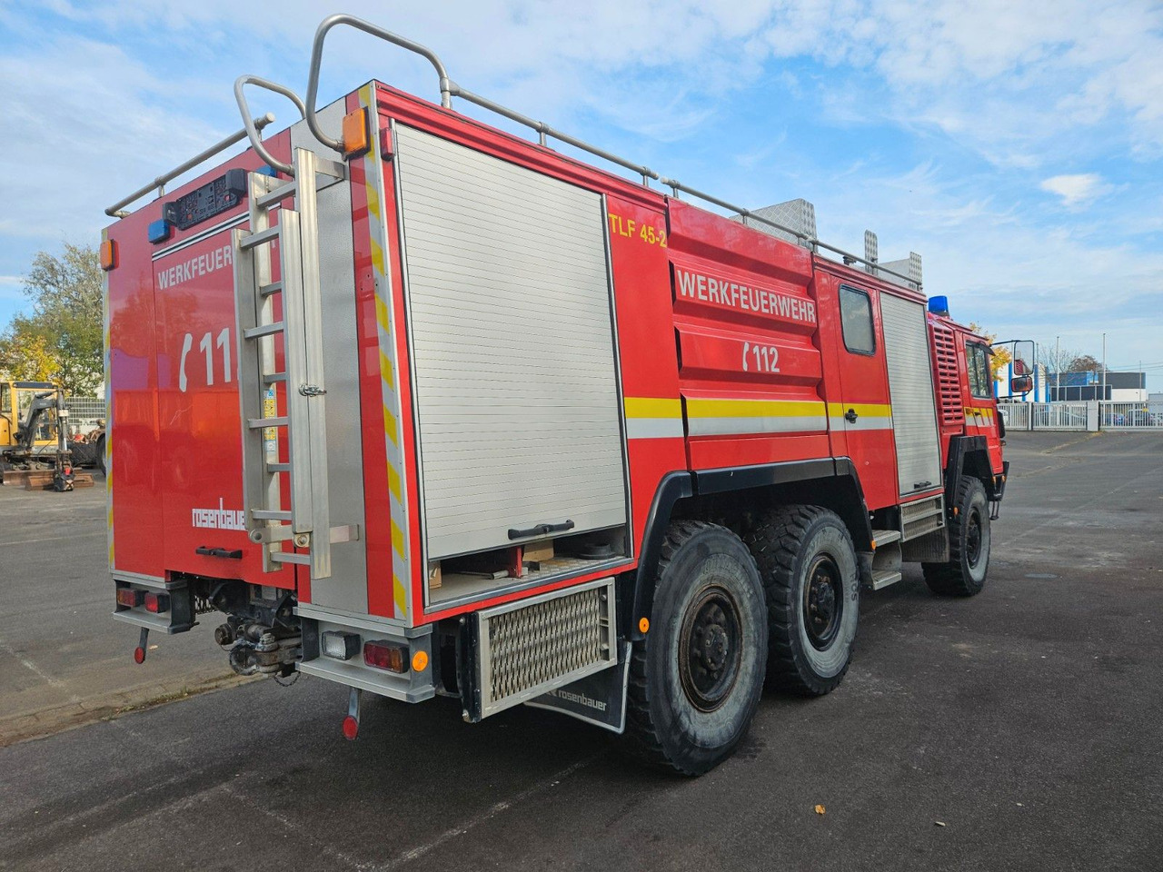 MAN KAT 6x6 Tanklöschfahrzeug - Camion citerne: photos 3 MAN KAT 6x6 Tanklöschfahrzeug - Camion citerne: photos 3