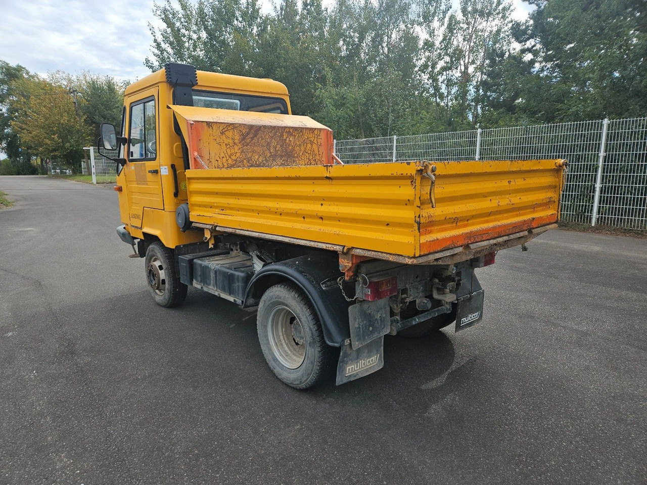 Multicar M26 Dreiseitenkipper 4x4 - Véhicule utilitaire benne: photos 4 Multicar M26 Dreiseitenkipper 4x4 - Véhicule utilitaire benne: photos 4