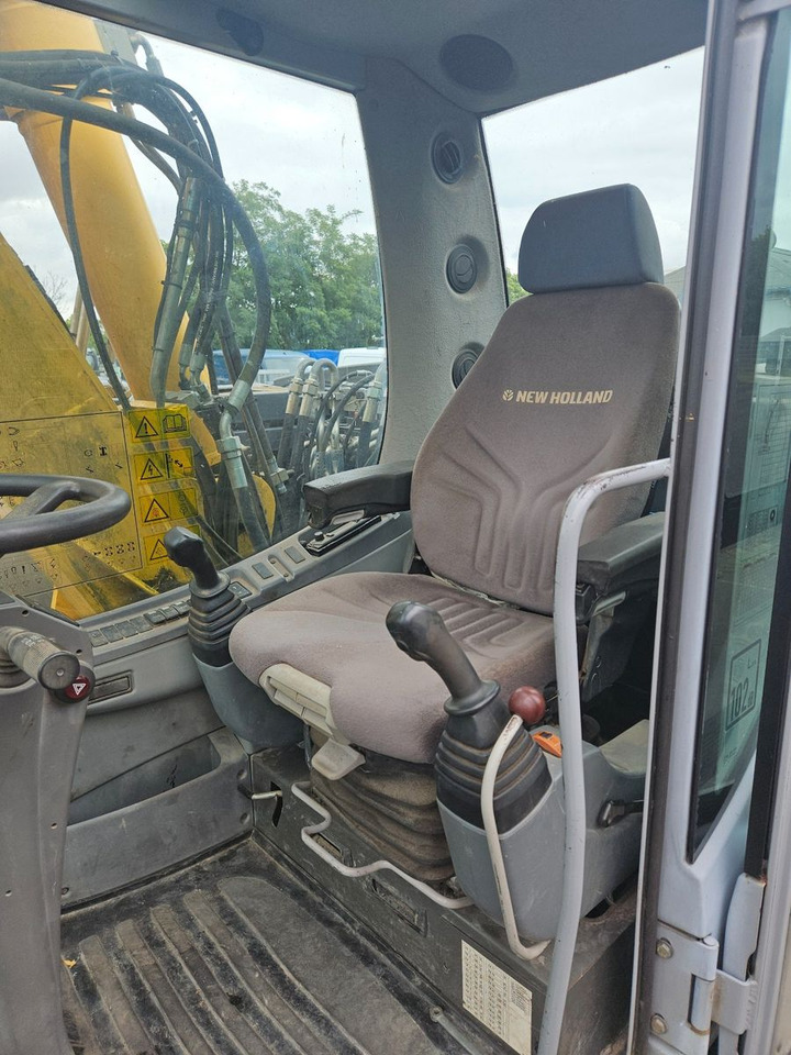 New Holland MH Plus 18t Mobilbagger - Pelle sur pneus: photos 5 New Holland MH Plus 18t Mobilbagger - Pelle sur pneus: photos 5