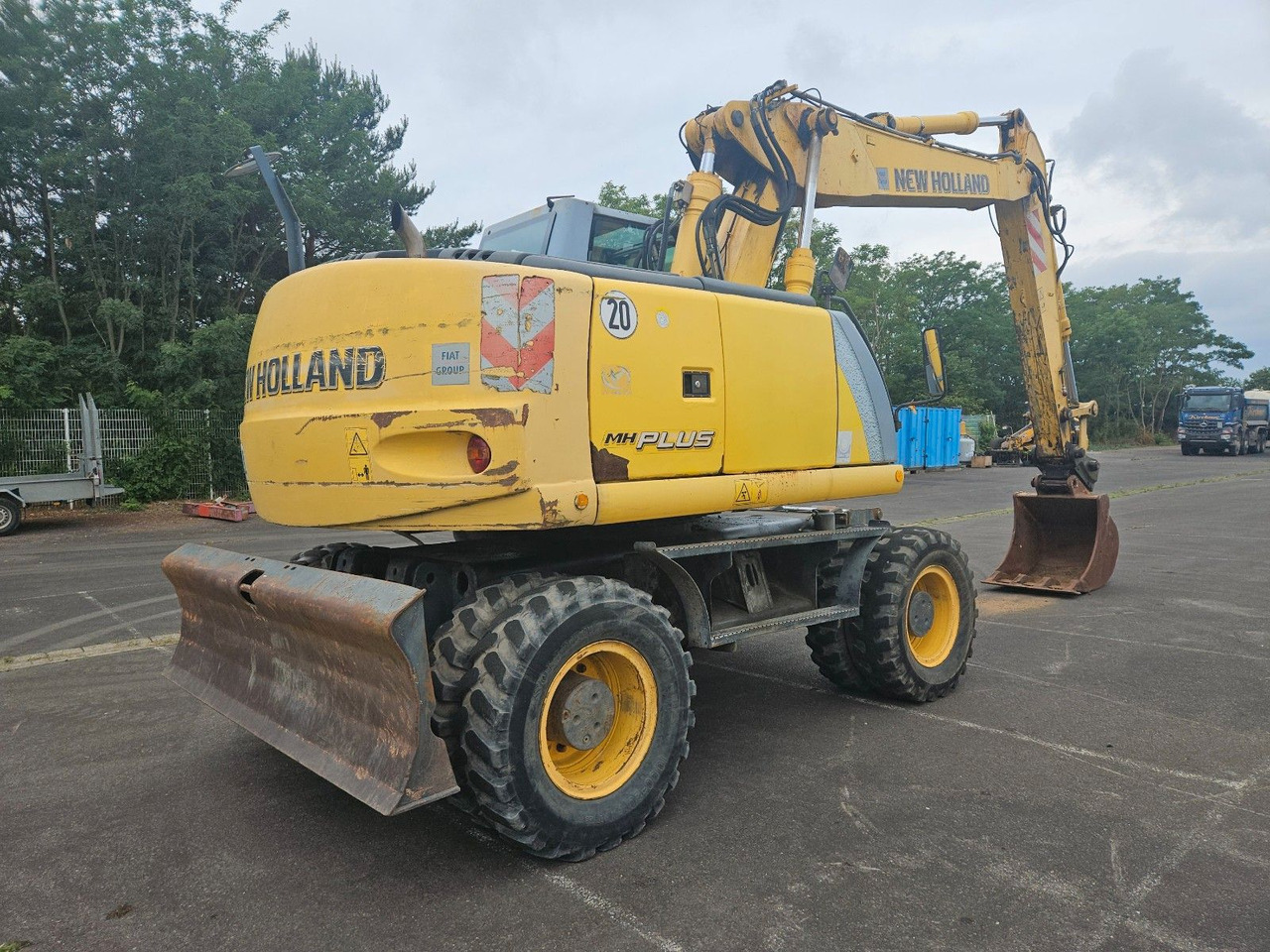 New Holland MH Plus 18t Mobilbagger - Pelle sur pneus: photos 3 New Holland MH Plus 18t Mobilbagger - Pelle sur pneus: photos 3