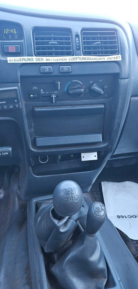 Toyota Hilux Double Cab 4x4 - SUV: photos 5 Toyota Hilux Double Cab 4x4 - SUV: photos 5