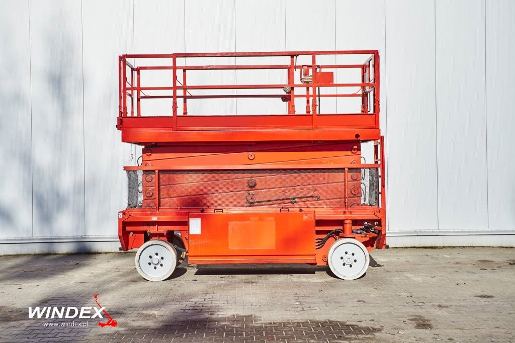 JLG LIFTLUX 180-12 - Nacelle ciseaux: photos 2 JLG LIFTLUX 180-12 - Nacelle ciseaux: photos 2