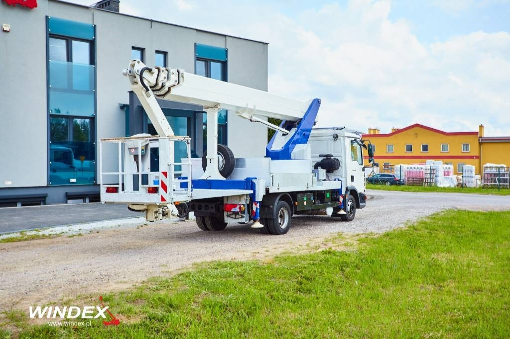 Wumag WT 300 - Camion avec nacelle: photos 2 Wumag WT 300 - Camion avec nacelle: photos 2