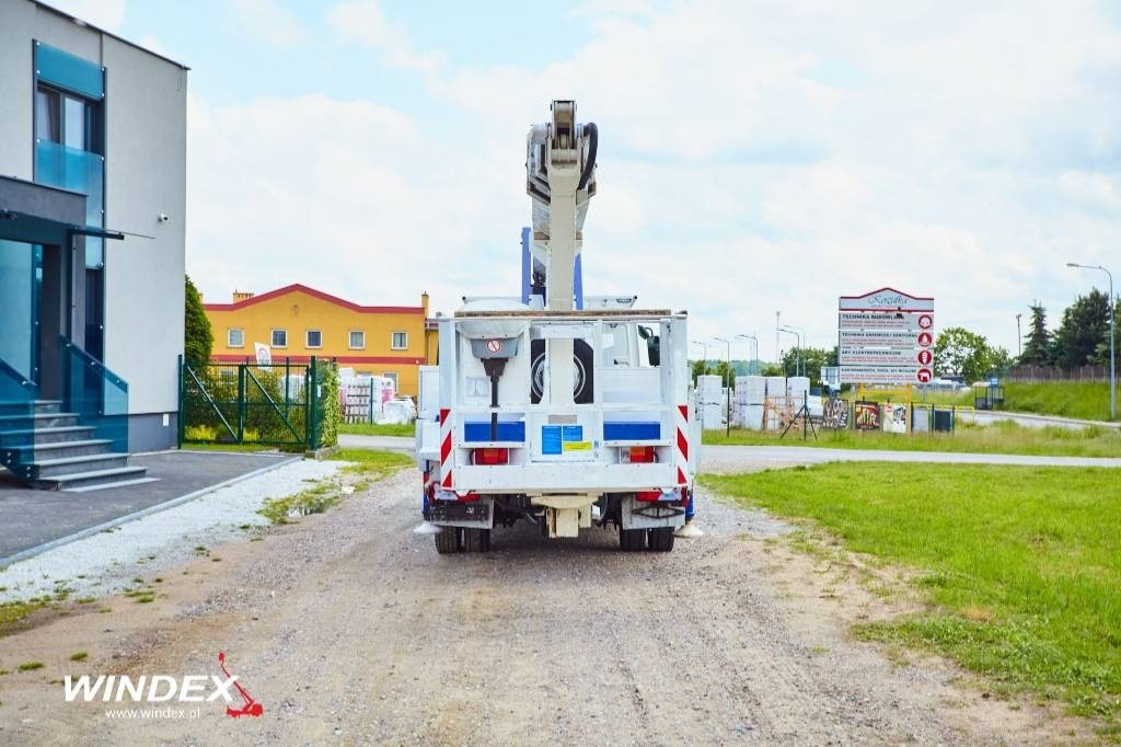 Wumag WT 300 - Camion avec nacelle: photos 3 Wumag WT 300 - Camion avec nacelle: photos 3