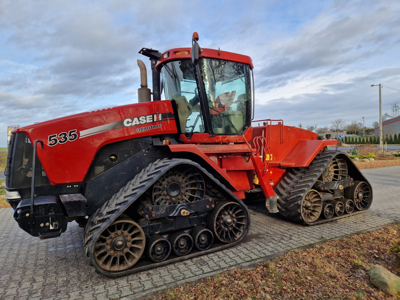 Case IH 535 Steiger Quadtrac - Tracteur à chenilles: photos 1 Case IH 535 Steiger Quadtrac - Tracteur à chenilles: photos 1