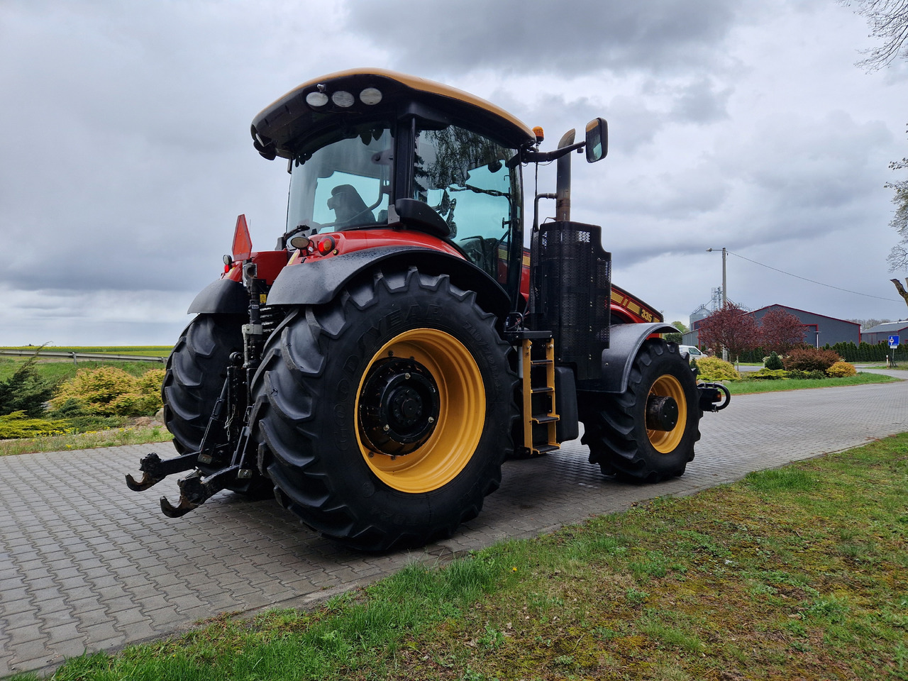 Versatile Buhler 335 - Tracteur agricole: photos 3 Versatile Buhler 335 - Tracteur agricole: photos 3