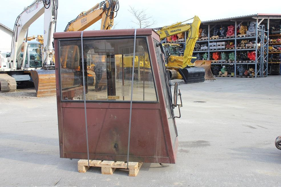 Case 1088 - Cabine pour Engins de chantier: photos 1 Case 1088 - Cabine pour Engins de chantier: photos 1